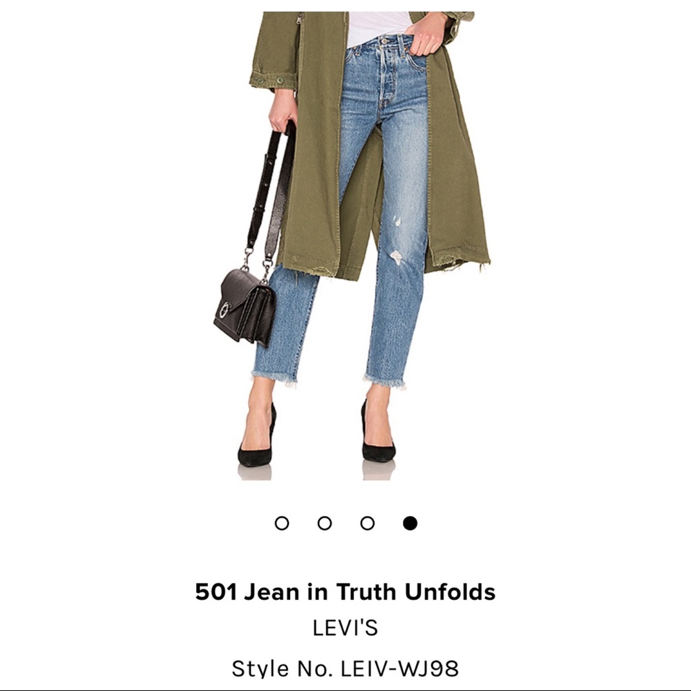 Levis 501  Jean in “Truth Unfolds” color. SIZE 26